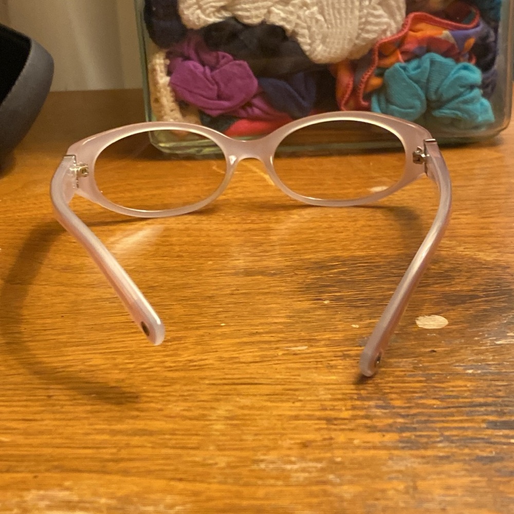 Coach Pink Sunglasses with Coach heart & not in Coach case - Picture 7 of 12